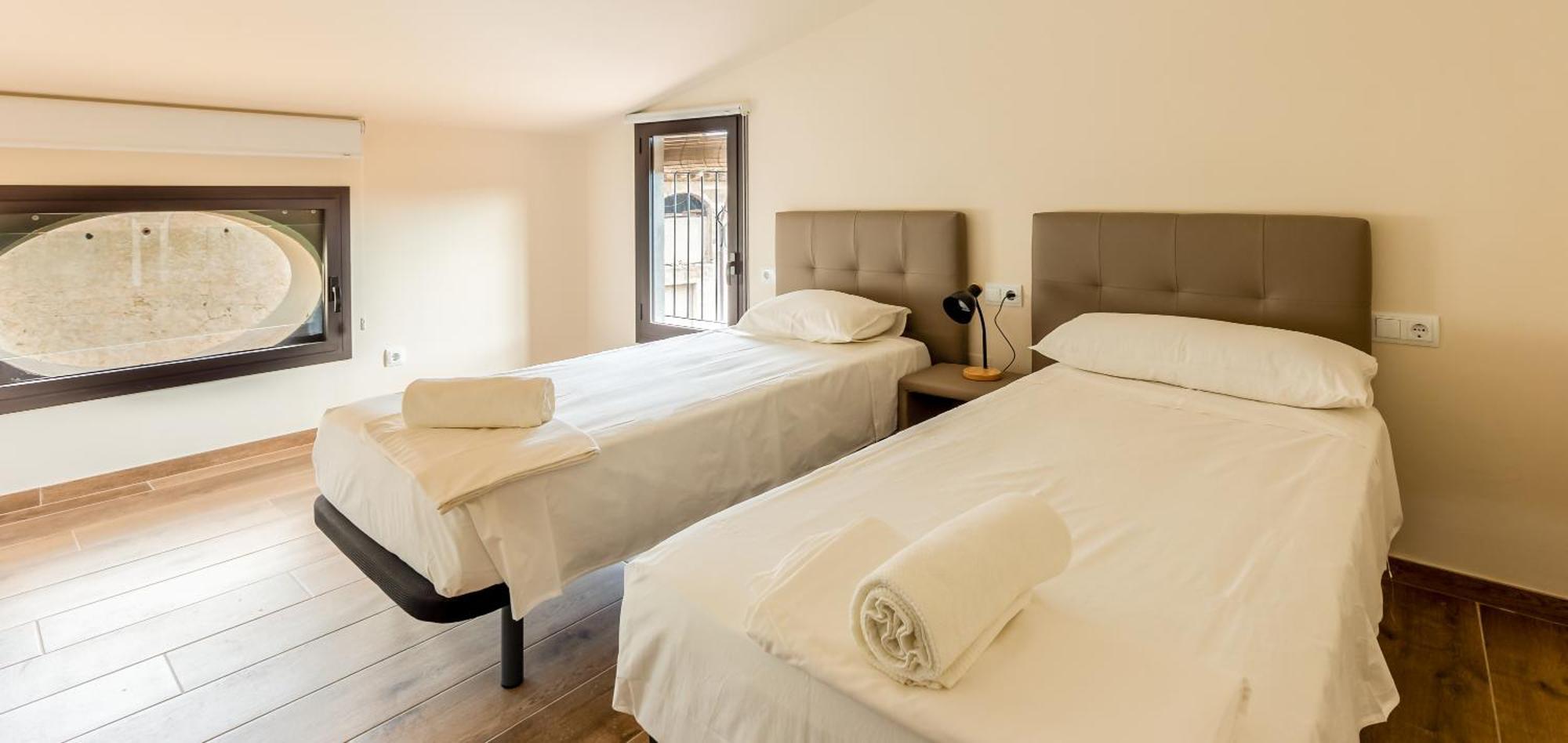 Can Cintet 3 Apartamento Con Terraza En Besalú Exterior foto