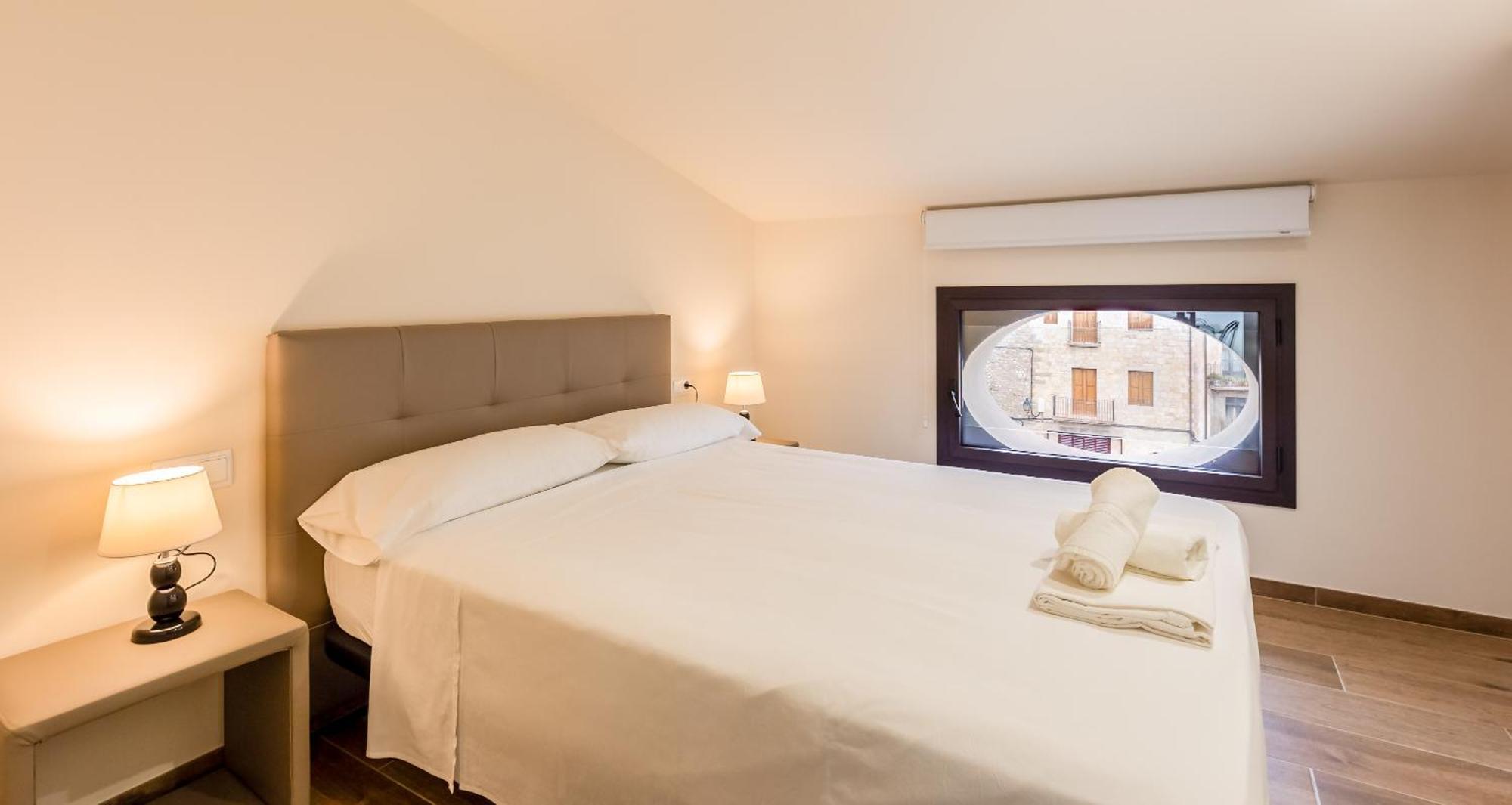 Can Cintet 3 Apartamento Con Terraza En Besalú Exterior foto