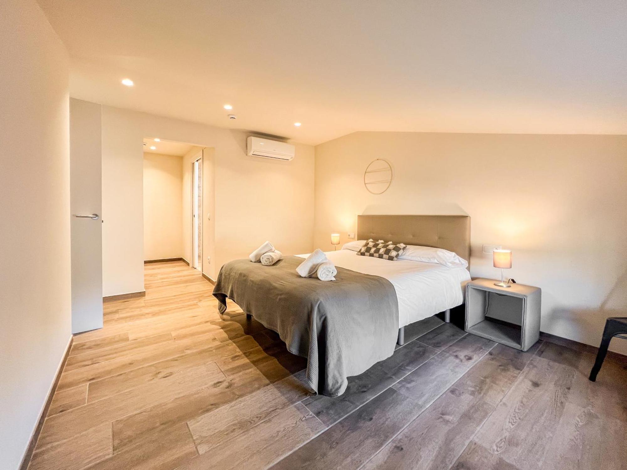 Can Cintet 3 Apartamento Con Terraza En Besalú Exterior foto